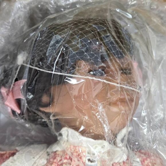 PREMIERE ARTIST MARY VAN OSDELL PETUNIA AFRICAN AMERICAN GIRL DOLL 18" NEW NIB - Picture 4 of 8